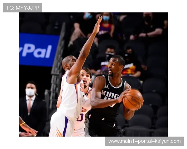 亚历山大关键球处理与失误控制 0失误15助攻展现顶级后卫掌控力